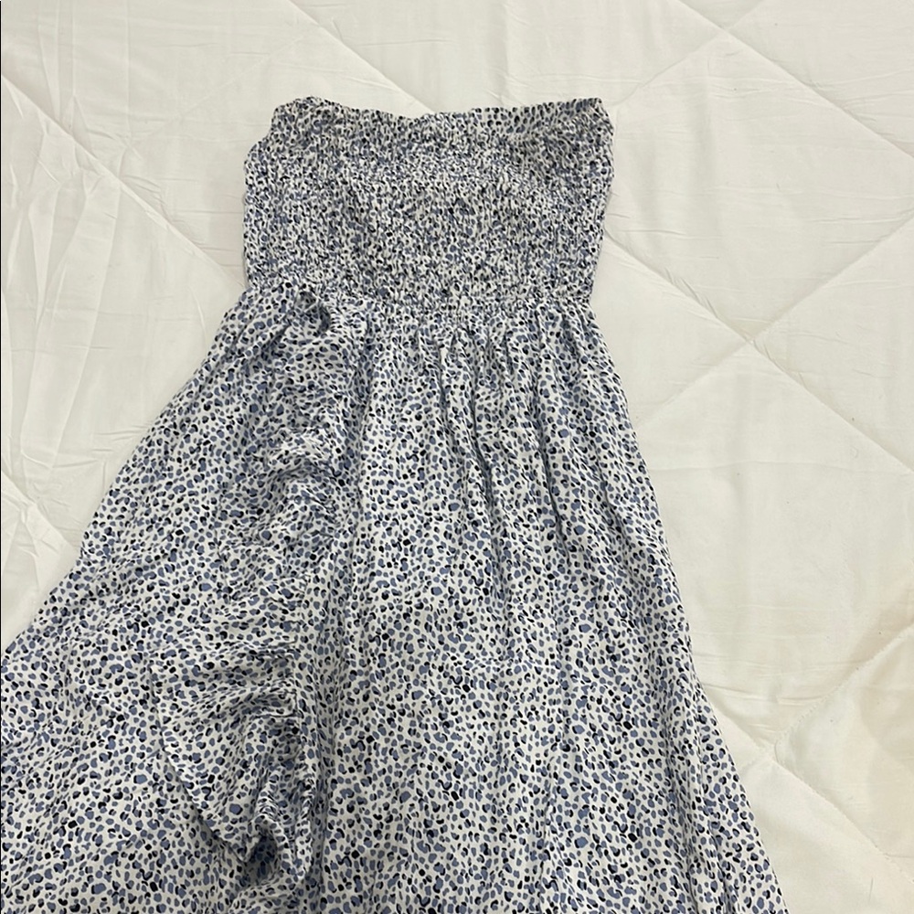 4 for $20 — Strapless Blue and White Patterned Dress